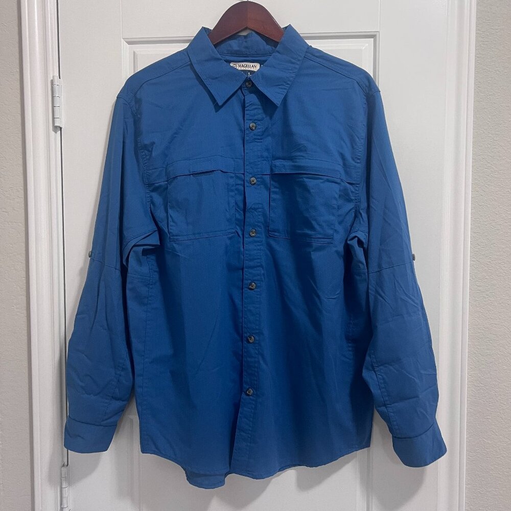 Men's Magellan~Classic Fit~Large~Blue~2 Front Pockets